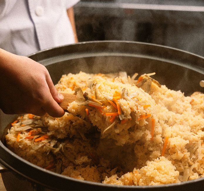 ご飯を混ぜる